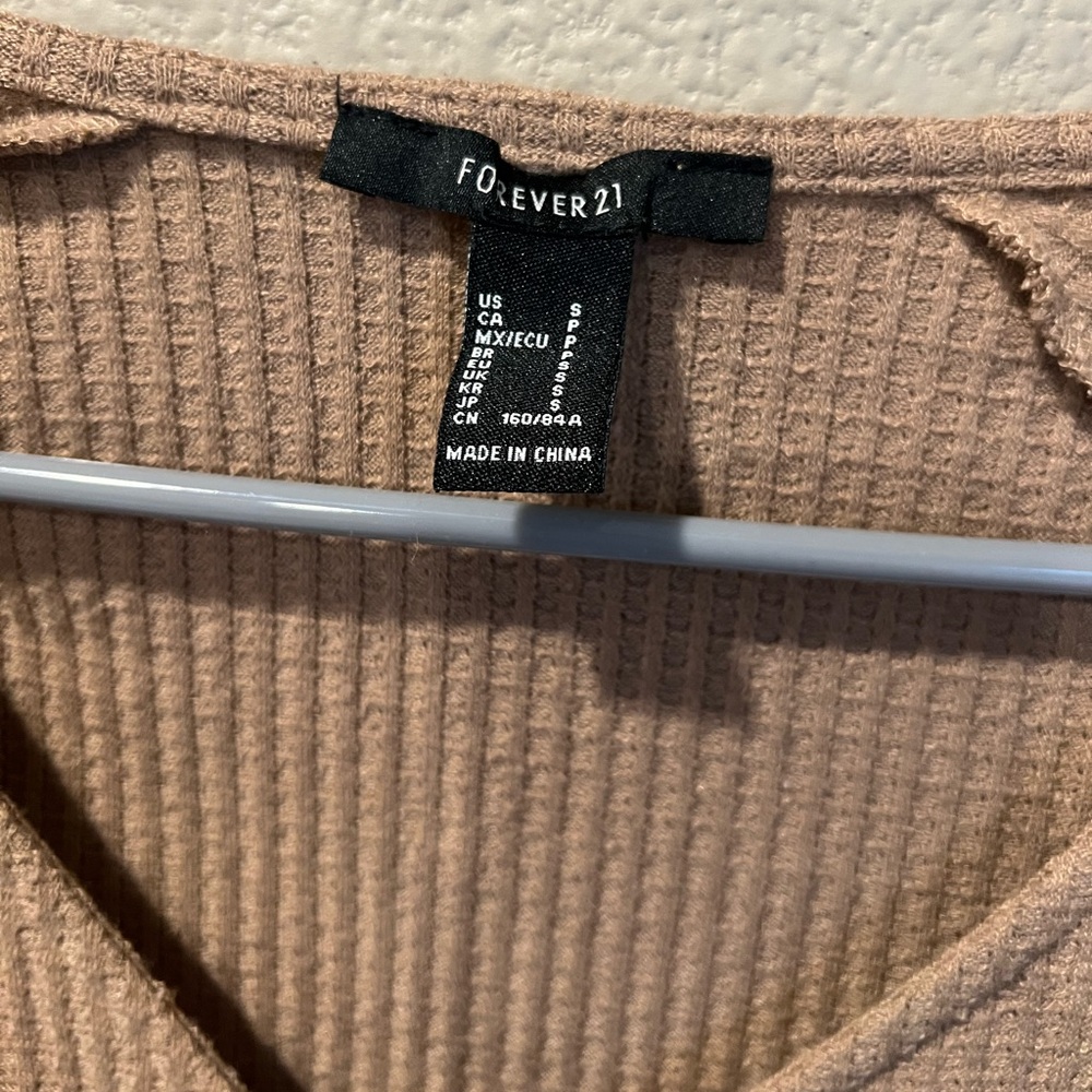 Tan tie sweater - Picture 4 of 5